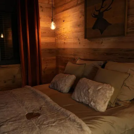 Charmante Escapade باكارا