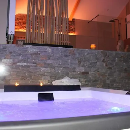 Charmante Escapade * باكارا