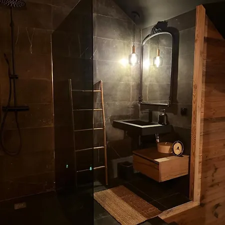 Charmante Escapade شقة باكارا